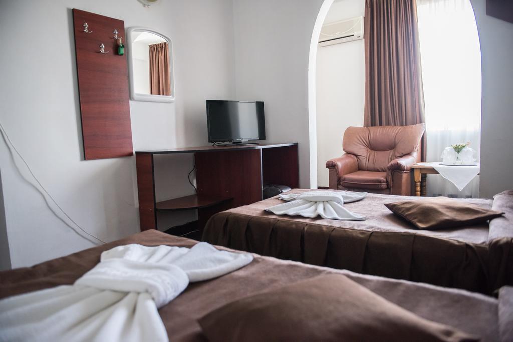 Hotel Dynes エフォリエ・ノルド エクステリア 写真