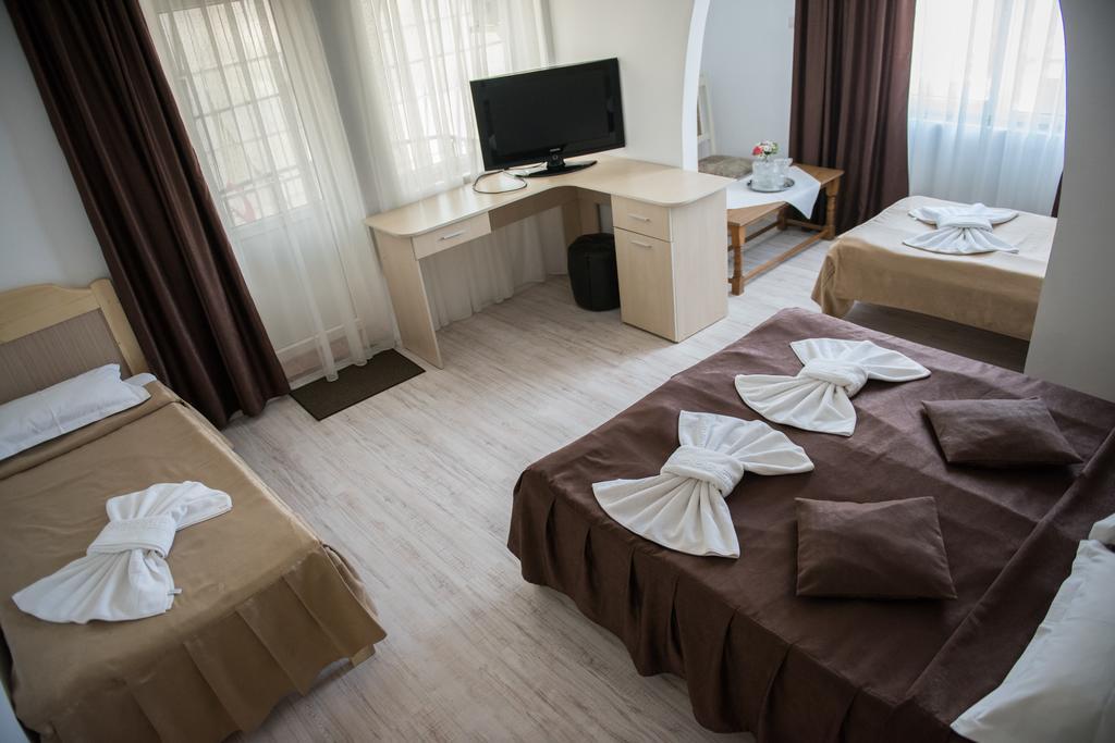 Hotel Dynes エフォリエ・ノルド エクステリア 写真